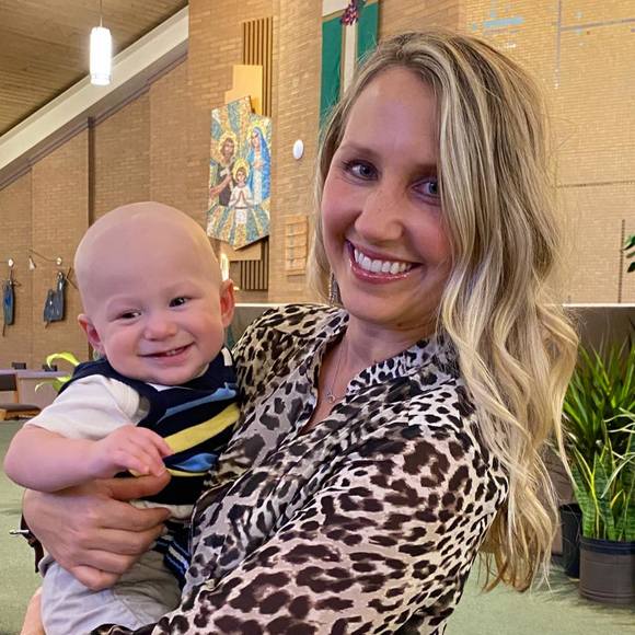 Meet your Posher, Lisa - Picture 1 of 1